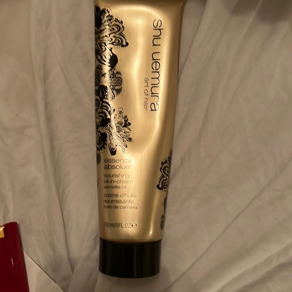 SHU uemura essence absolu nourishing oil in cream